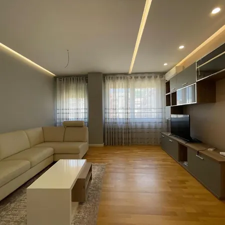 Gener 2 Apartment