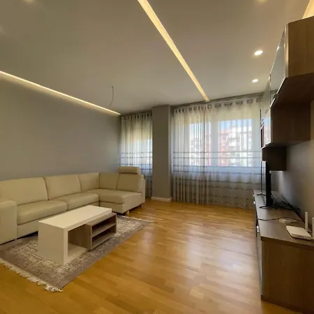 Gener 2 Apartment