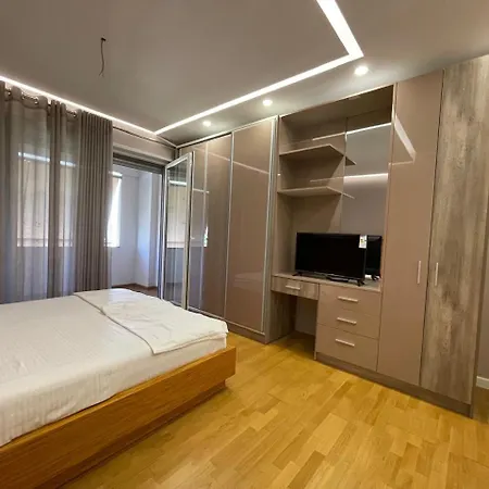 Gener 2 * Tirana