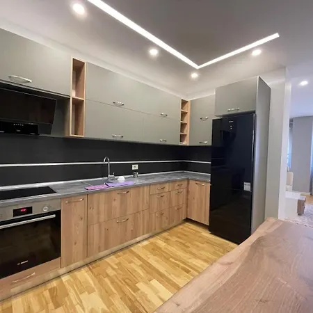 Gener 2 Apartmán Tirana